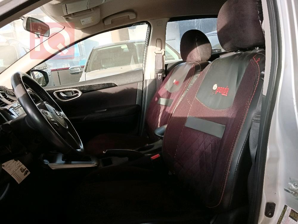 نيسان سنترا